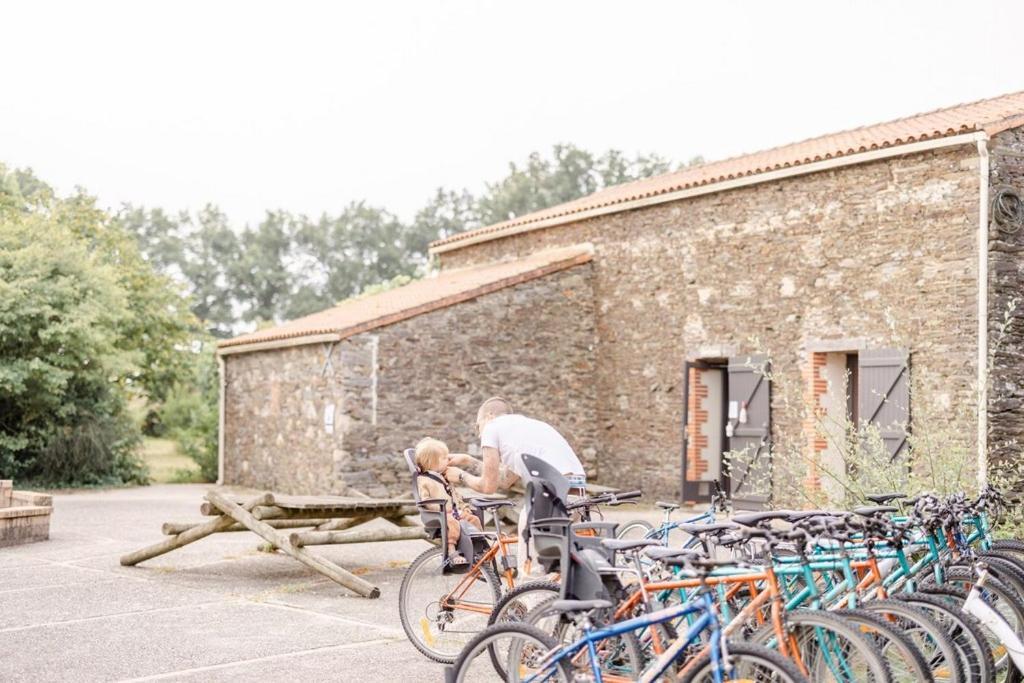 ホテル Domaine De L'Oiseliere Chauché エクステリア 写真