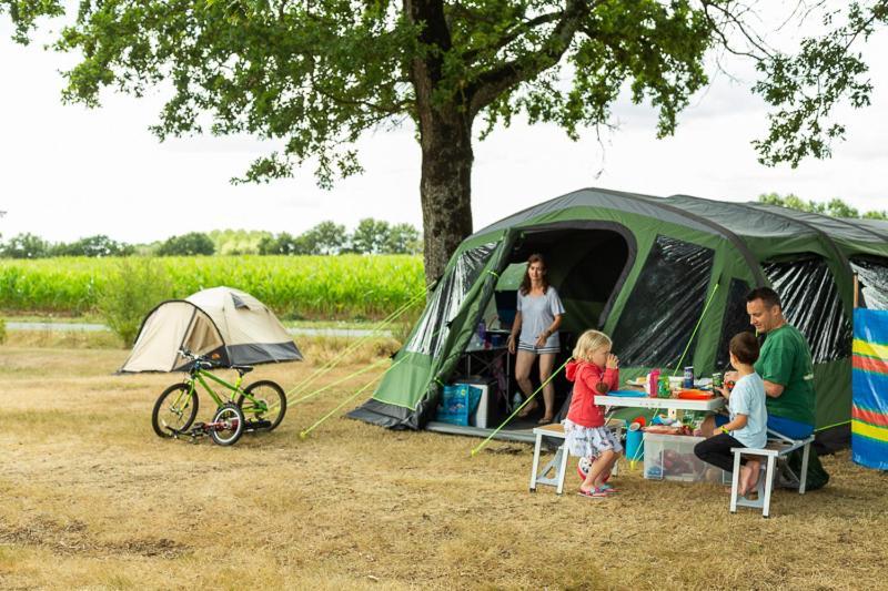 ホテル Domaine De L'Oiseliere Chauché エクステリア 写真