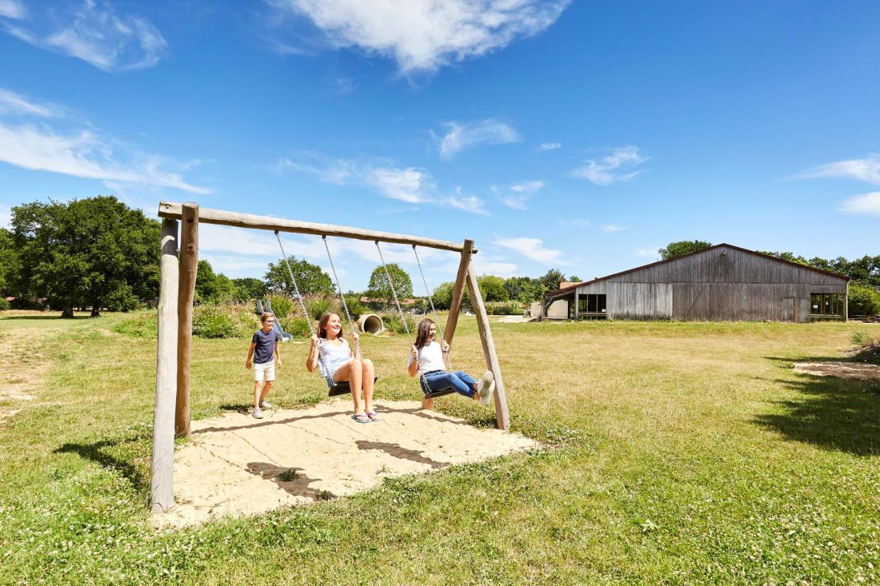 ホテル Domaine De L'Oiseliere Chauché エクステリア 写真
